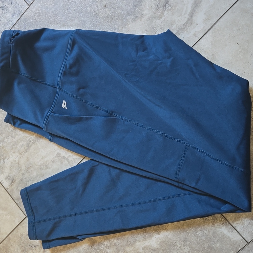 Fabletics Leggings - Picture 2 of 3
